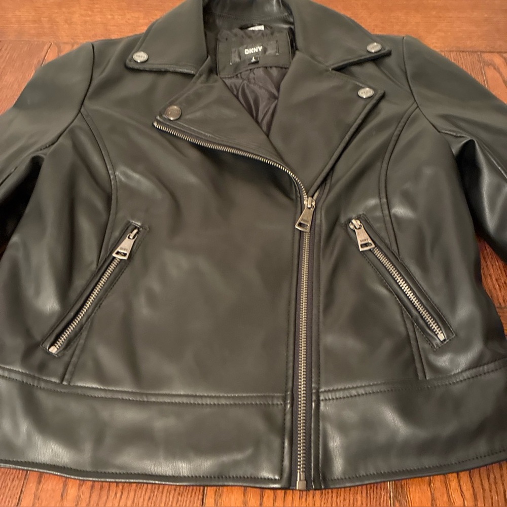 DKNY Jacket Women’s Small Faux Leather Motorcycle Black Moto Bomber